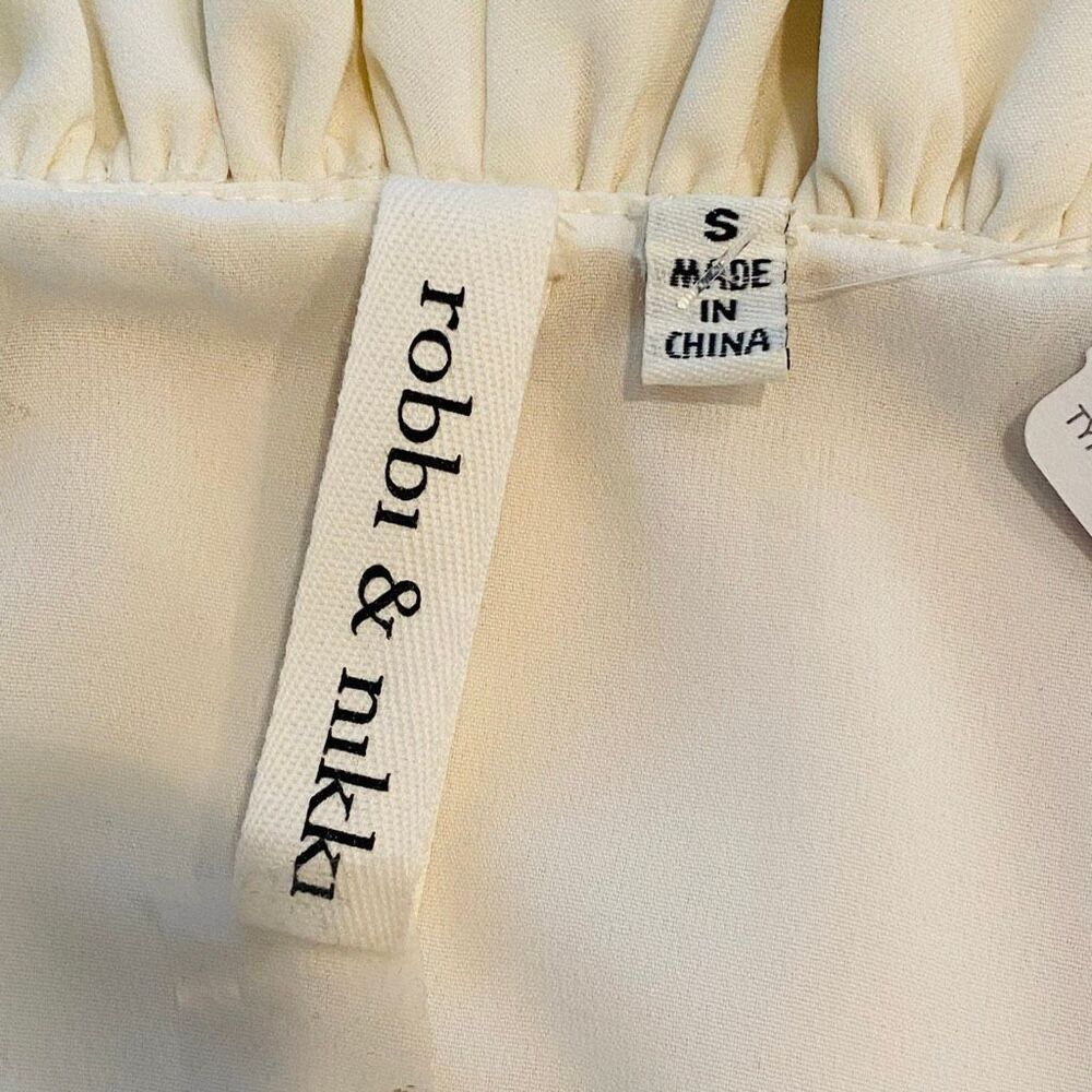 NWT Robbi & Nikki Button Front Ruffle Trim Sleeve… - image 4